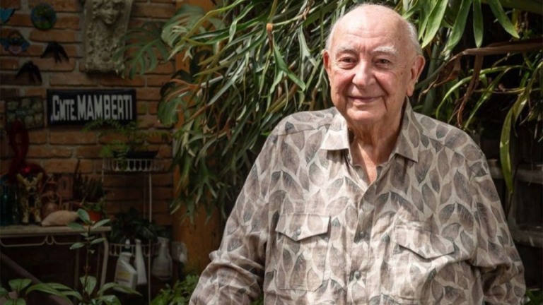 Ator Sérgio Mamberti revela que é bissexual aos 82 anos