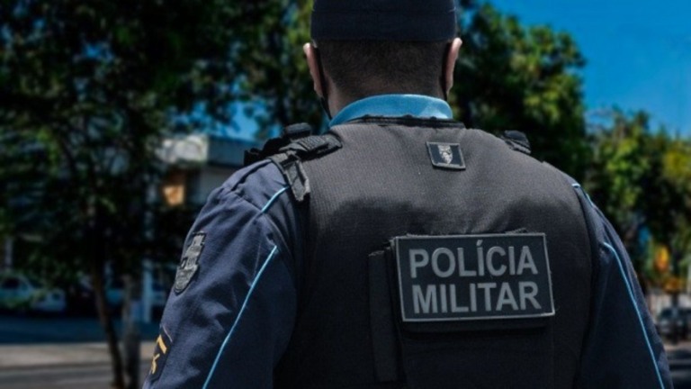 PMs atiram em carro e atingem menino de 10 anos e dois adultos no Ceará