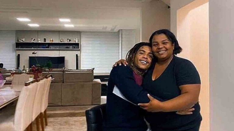 Mãe de Mc Kevin desabafa sobre ataques: 'fã de verdade dá palavra de conforto'