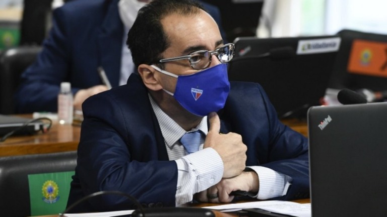Senador Jorge Kajuru planeja renunciar mandato após recesso parlamentar