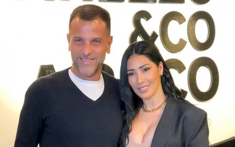 Simaria se torna embaixadora de marca de sapatos