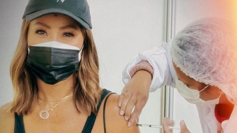Sabrina Sato é vacinada contra Covid: 'Respeito a quem não teve oportunidade'