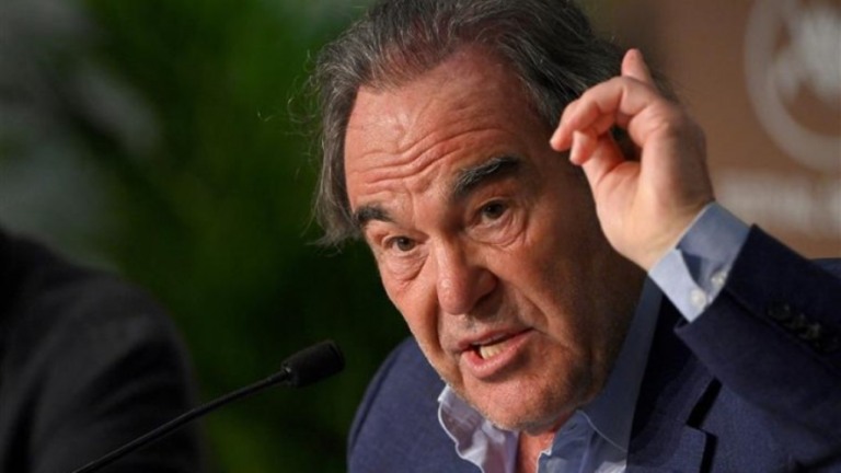 Cineasta Oliver Stone diz que prisão de Lula foi "projeto dos EUA"