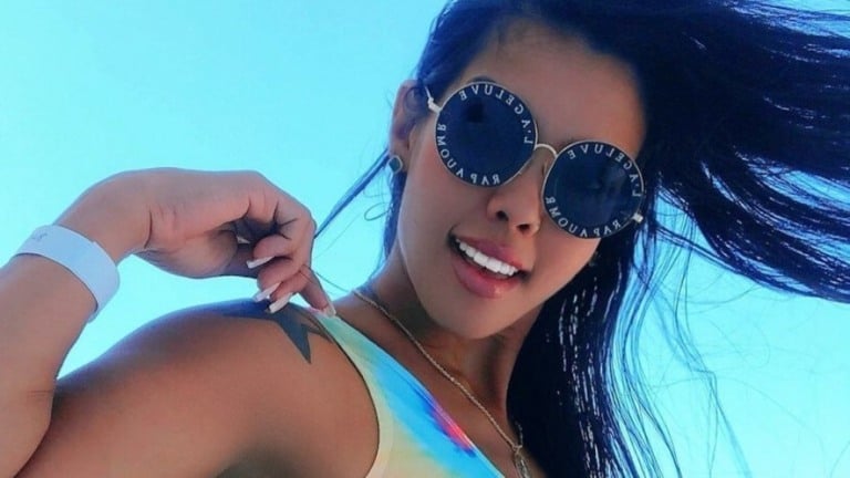 Taty Sindel, que causou polêmica no Miss Bumbum, revela caso com jogador
