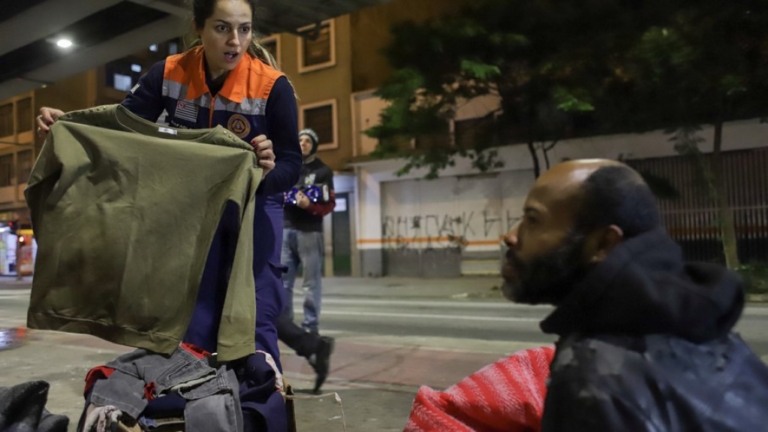 SP: Prefeitura reforça acolhimento à população de rua nas noites frias