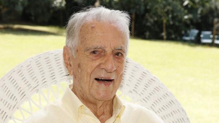 Famosos lamentam morte de Orlando Drummond, o 'Seu Peru'