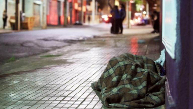 São Paulo abrigará moradores de rua em estações do Metrô durante o frio