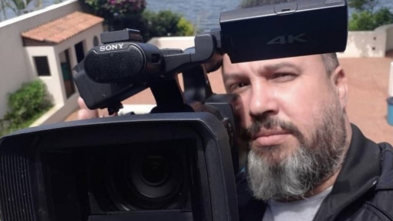 Diretor de filmes pornôs premiado é acusado de estupro por atrizes