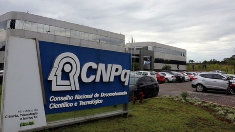 Plataforma Lattes volta a funcionar parcialmente