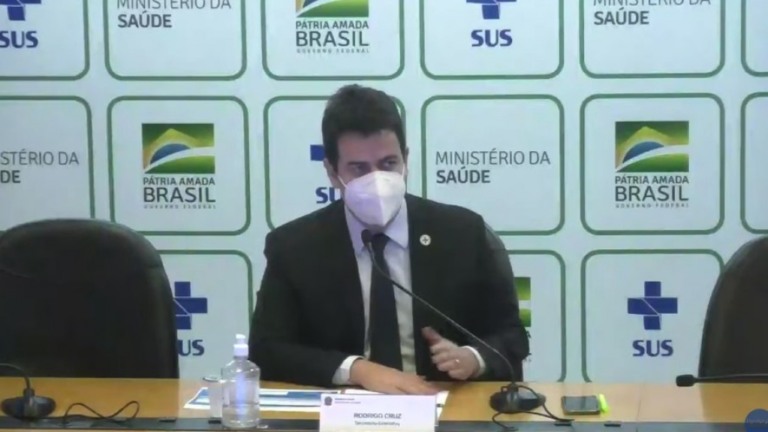 Saúde cita disparidade ao explicar falta de vacinas contra a Covid-19 a SP