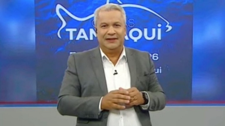 Sikêra Jr zomba dos inimigos e se gaba de suposto novo programa
