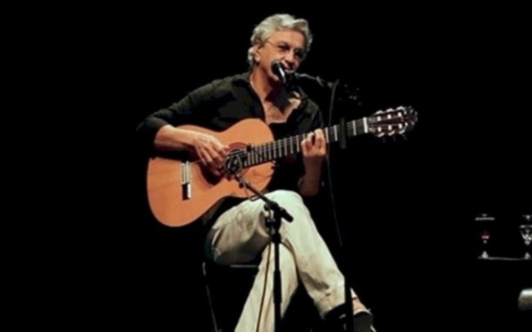 Caetano Veloso: especial "Vamos Tocar" será exibido na TV paga