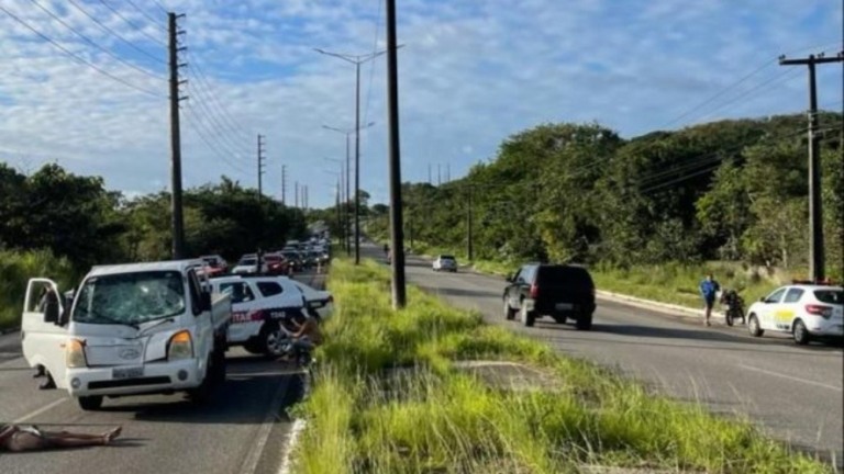 Após ser assaltado, homem morre atropelado por caminhão na Paraíba