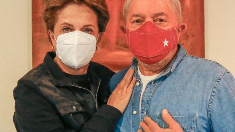 "Vamos derrotar Bolsonaro", diz Lula após encontro com Dilma
