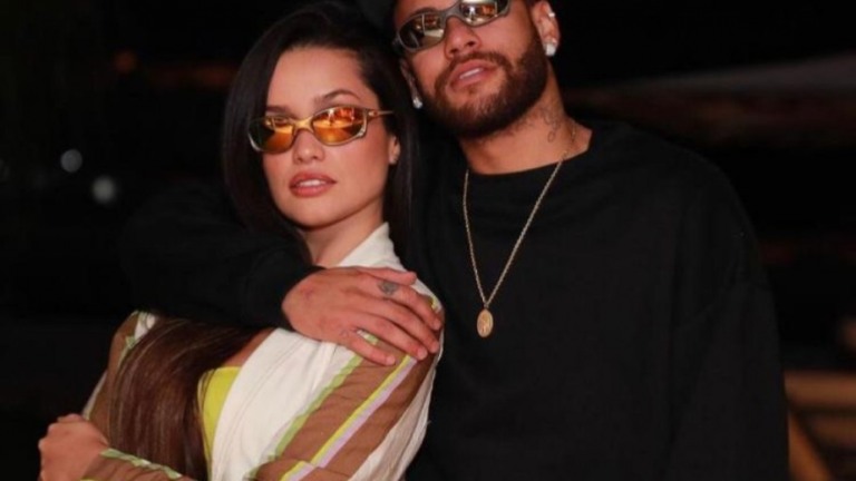 Neymar comenta em foto de Juliette: "Sorriso de quem tirou foto comigo"