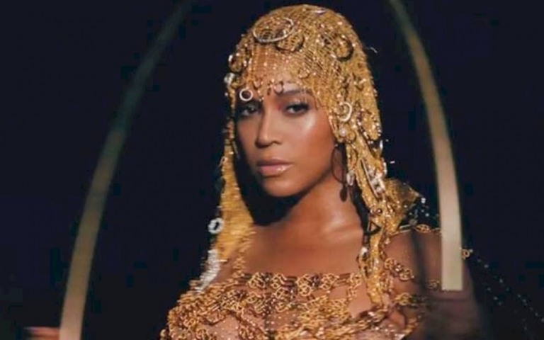 Beyoncé revela que tem fazenda de maconha