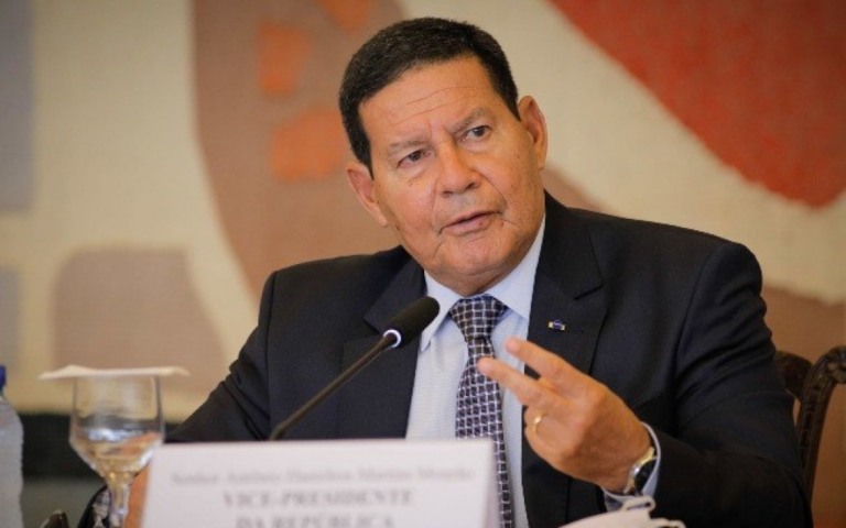 Mourão: "Se desfile fosse para pressionar Congresso seria extremamente ridículo"