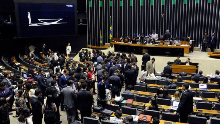 Entenda as propostas de mudanças eleitorais em tramitação no Congresso