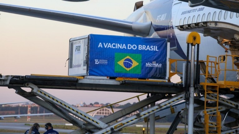 Covid-19: SP recebe 2 milhões de doses prontas da CoronaVac