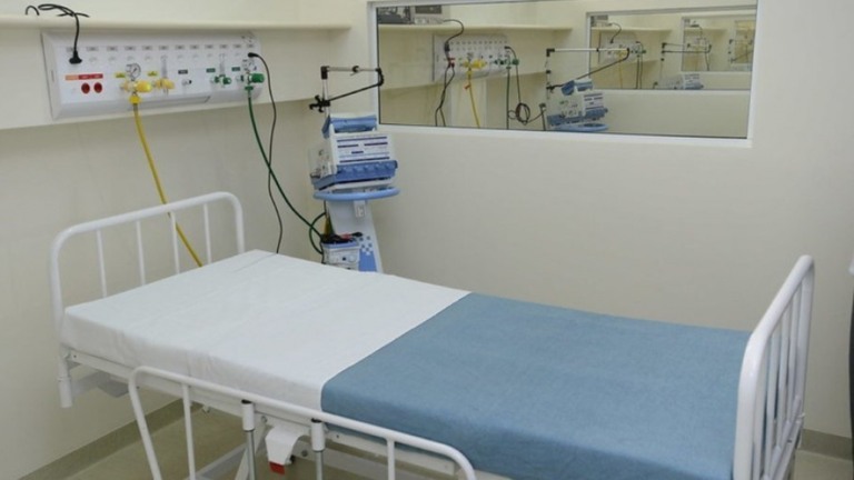 Surto de Covid-19 deixa 4 mortos e 73 infectados em hospital de Porto Alegre