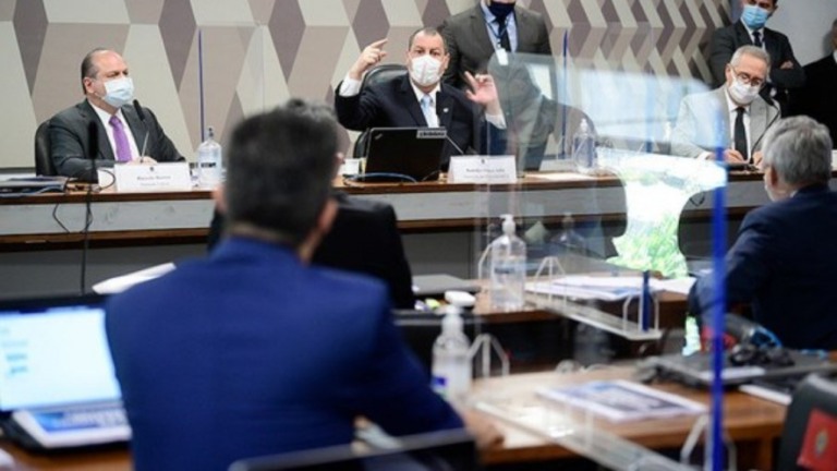"Se eu vier como convocado, não vai mudar nada", responde Ricardo Barros a Aziz
