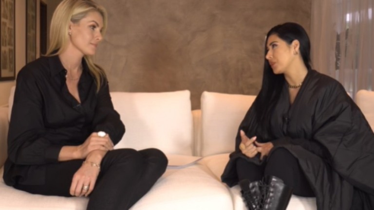 "Pode contar com nossa família", diz Ana Hickmann para Simaria após separação