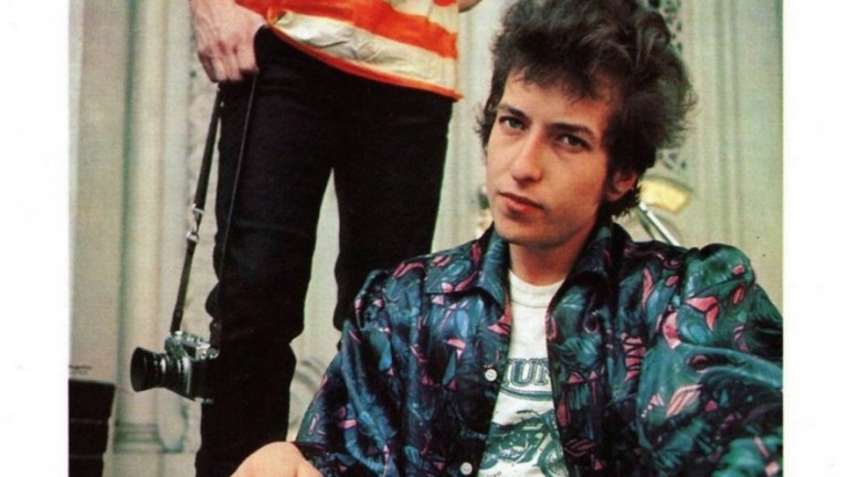 Bob Dylan é processado por caso de abuso sexual contra menina de 12 anos em 1965