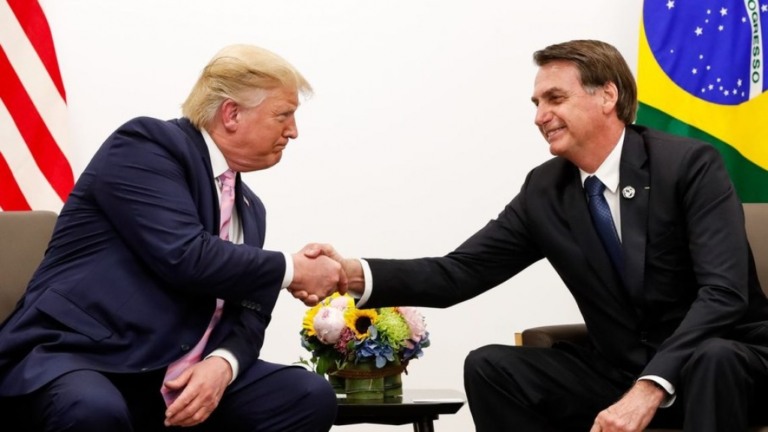 Bolsonaristas replicam Trump e possuem estratégia ao atacar imprensa, afirma PF