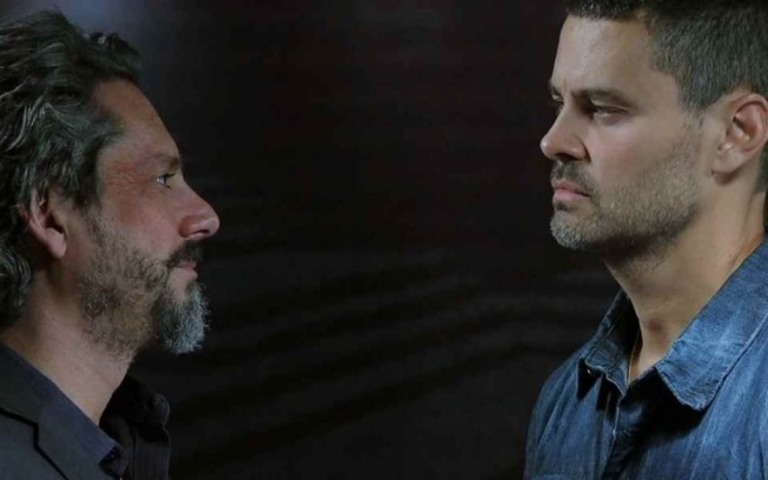 "Império": José Alfredo surge vivo e Maurílio faz nova armação
