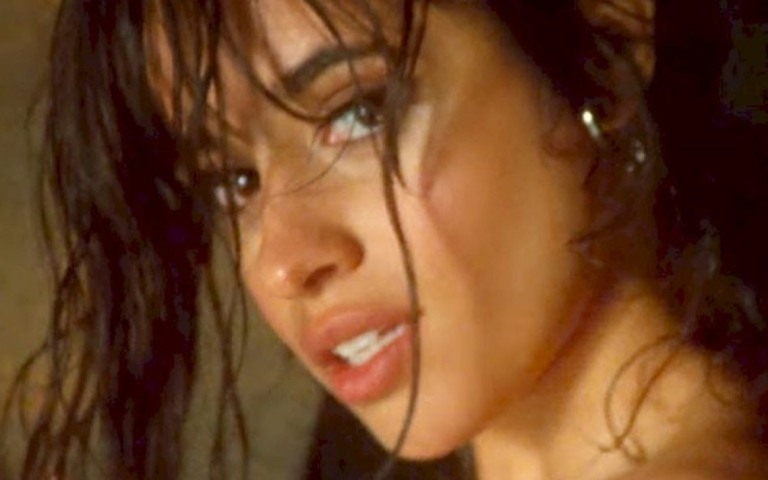 Camila Cabello faz revelação chocante como já fez sexo