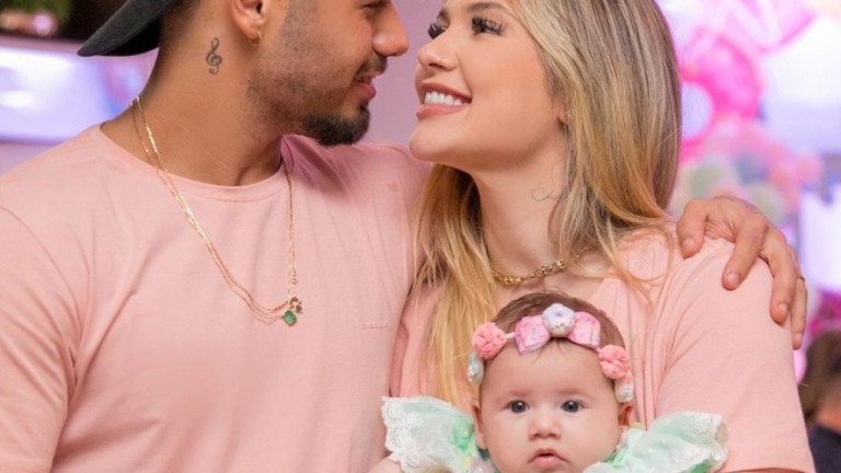 Virginia e Zé Felipe celebram três meses da filha, Mali: 'Nossa princesinha'