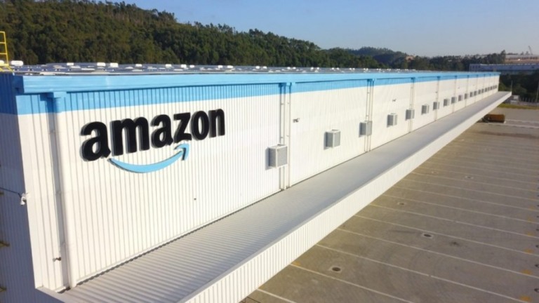 Amazon vai pagar R$ 1.500 extra para funcionário que for pontual