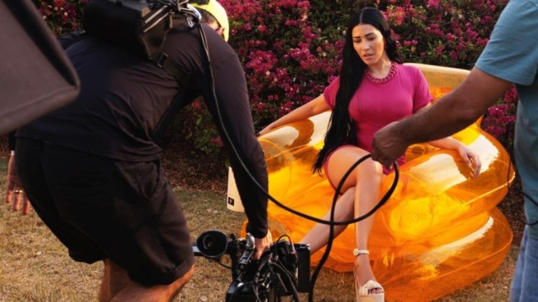 Recém-separada, Simaria protagoniza nova ação da My Shoes e diz que está feliz