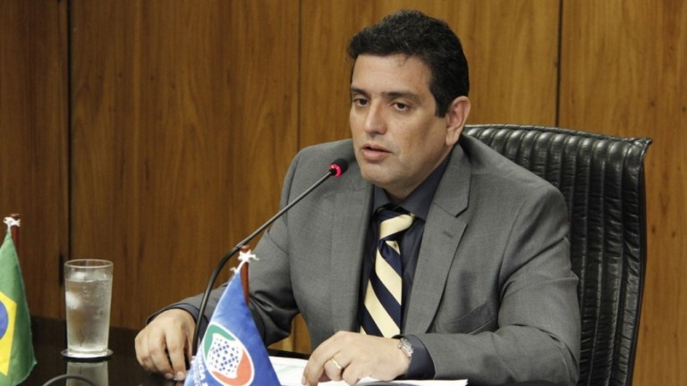 INSS: servidores anunciam greve contra aumento de jornada