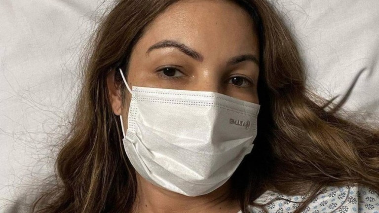 Patrícia Poeta revela que ficou com rosto desfigurado após inflamação