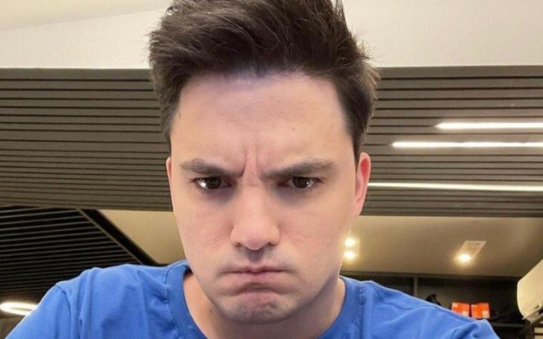 Felipe Neto critica manifestações contra Bolsonaro de MBL: "Dividiu a oposição"