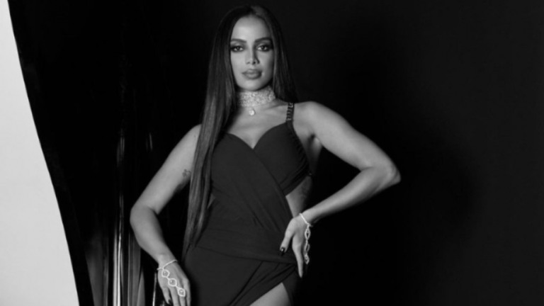 Anitta estreia no MET Gala 2021 a convite de Alexandre Birman