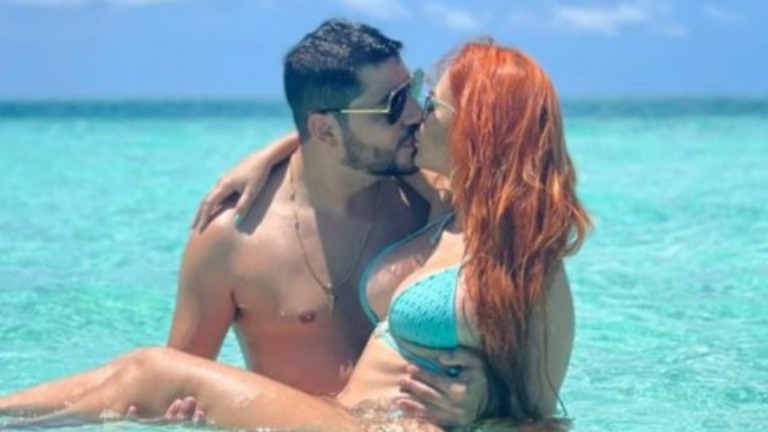 Mirela Janis e Yugnir reconciliam relacionamento nas Maldivas