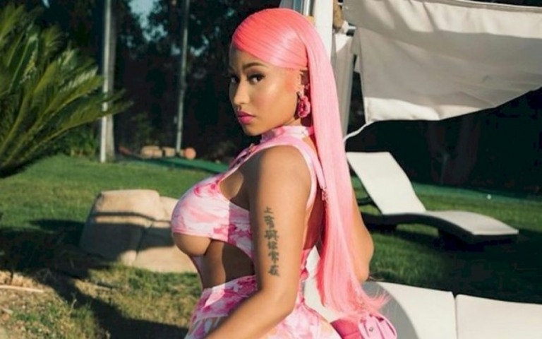 Após fala contra vacina, Nicki Minaj é criticada na internet