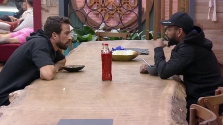 'A Fazenda 13': Erasmo e Nego do Borel comentam polêmica de Liziane Gutierrez