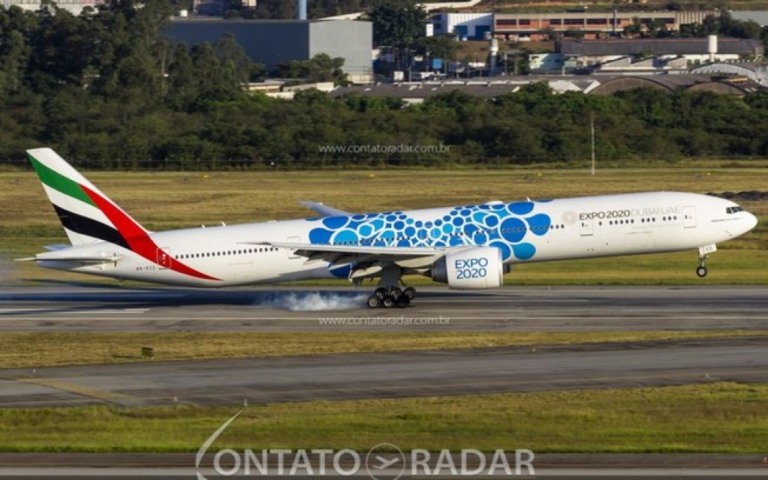 Emirates deverá contratar 3.000 tripulantes e 500 funcionários aeroportuários