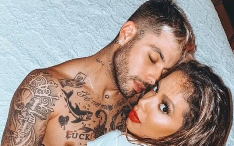 Anitta teve estratégia para não ser cancelada na pandemia, diz ex-namorado