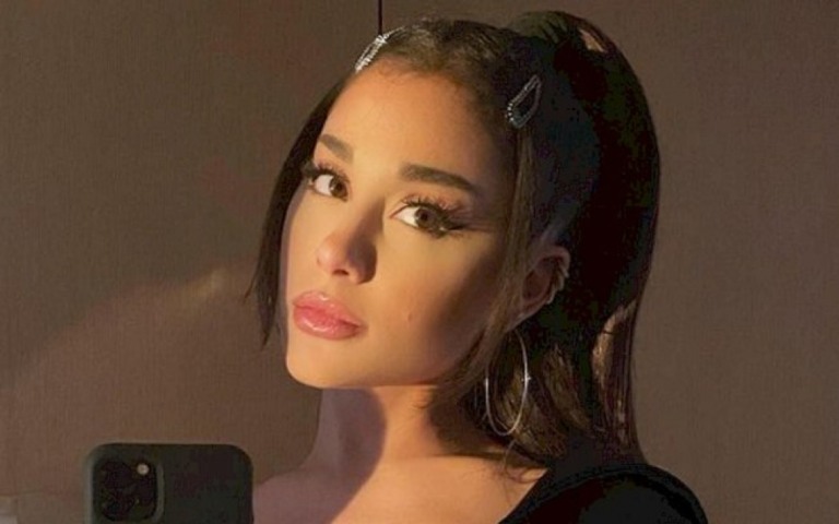 Ariana Grande recebeu ameaça de morte, diz site