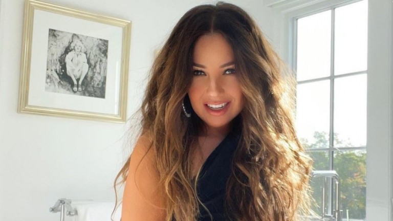 Thalía aparece na Globo, deixa fãs eufóricos e revela por que deixou de atuar