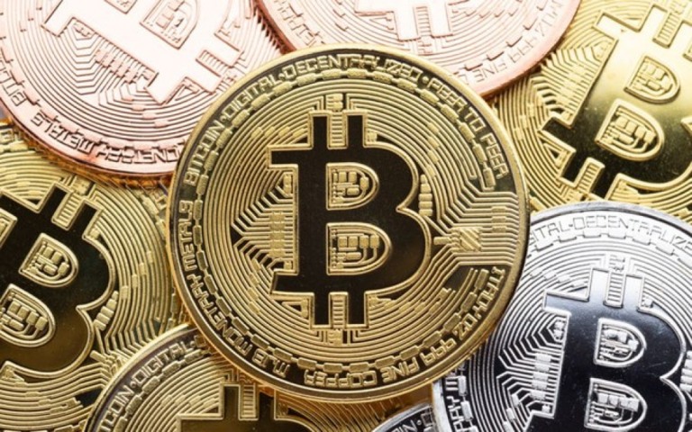 Bitcoin: descubra a história da criptomoeda mais famosa do mundo e como funciona