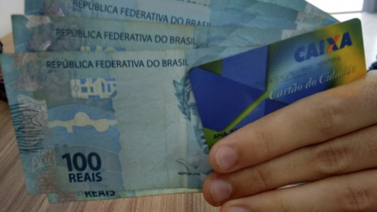 Renda do brasileiro diminui e chega ao menor patamar desde 2017