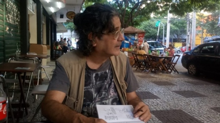 Cartunista Ota é encontrado morto em seu apartamento no Rio de Janeiro