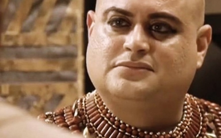 'Gênesis': Adurrá assedia Asenate, faz terror psicológico e exige casamento