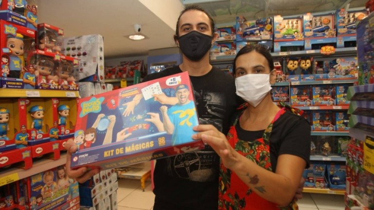 Varejo deve movimentar quase R$ 11 bilhões no Dia das Crianças, diz CNDL