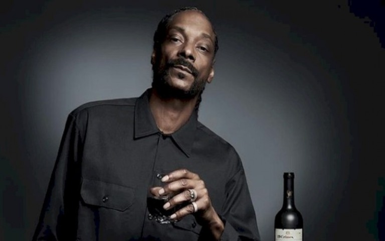 Snoop Dogg anuncia dois álbuns: um para adultos e outro para crianças